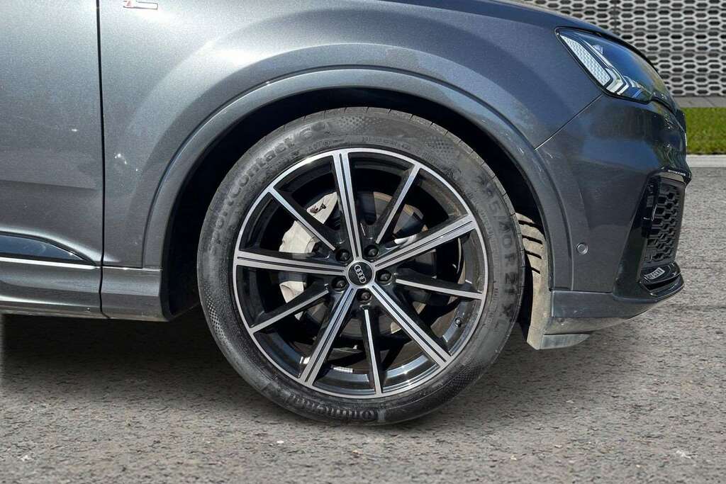 Audi Q7 55 Tfsi Quattro S Line Tiptronic 2024 LT24MFY Grey #5