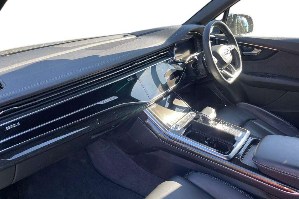 Audi Q7 55 Tfsi Quattro S Line Tiptronic 2024 LT24MFY Grey #2
