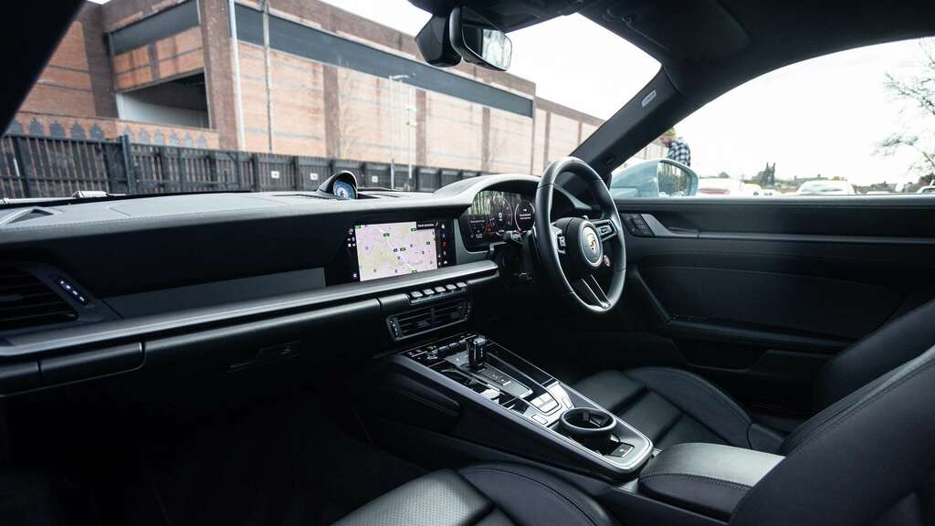 Porsche 911 Carrera S-a 2024 MV74CKN Green #5