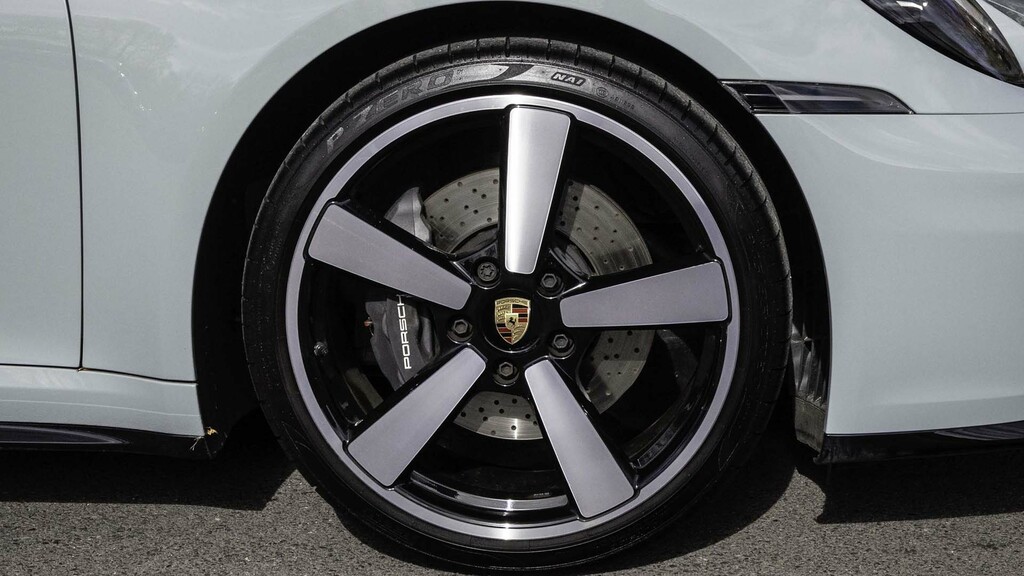 Porsche 911 Carrera S-a 2024 MV74CKN Green #6