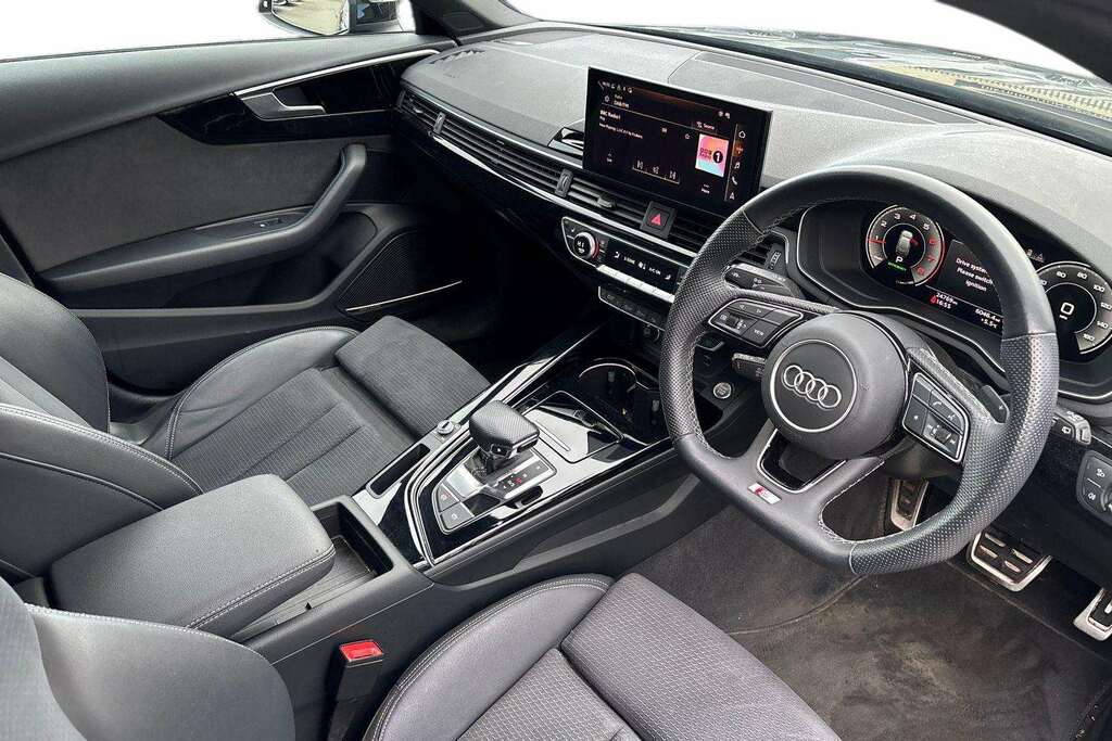 Audi A4 40 Tfsi 204 Black Edition S Tronic 2023 DX73WRF Black #6