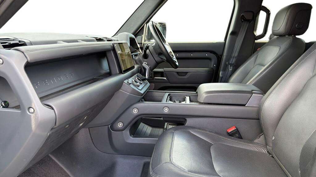 Land Rover Defender 110 3.0 D250 X-dynamic Hse 110 2023 BG23OHR Black #3