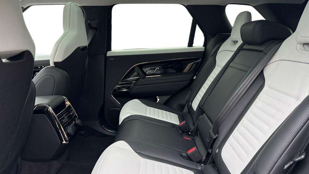 Land Rover Range Rover Sport 4.4 P635 V8 Sv 2026 HJ75ZCZ Blue #4