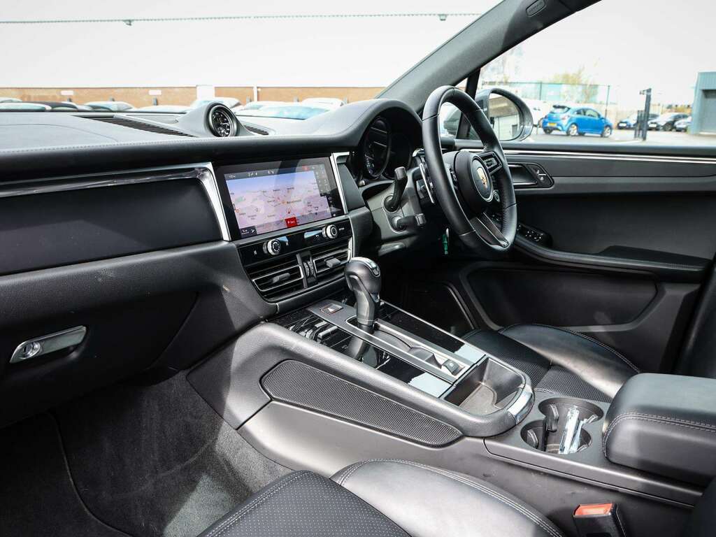 Porsche Macan T S-a 2024 RE74UXH Silver #5