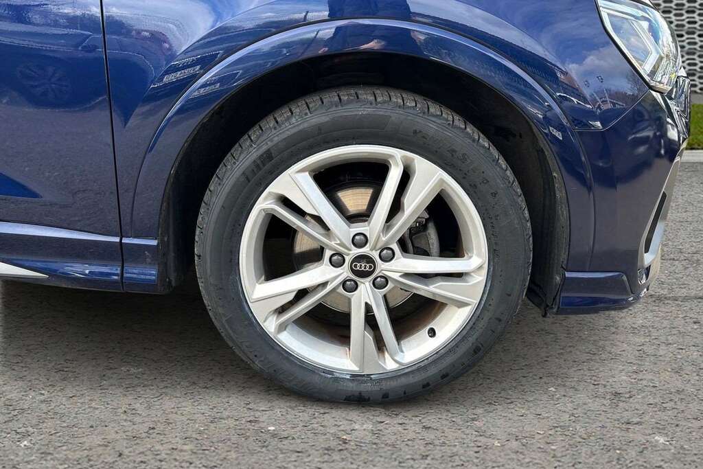 Audi Q3 35 Tfsi S Line S Tronic 2022 VU22DSE Blue #5