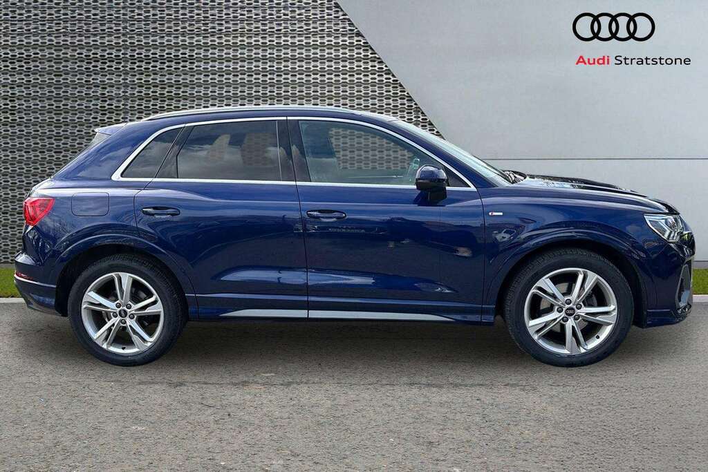 Audi Q3 35 Tfsi S Line S Tronic 2022 VU22DSE Blue #4