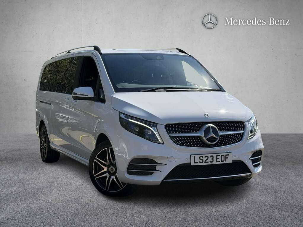 Mercedes-Benz V Class V300 D 237 Amg Line 9G-tronic Extra Long 202 White