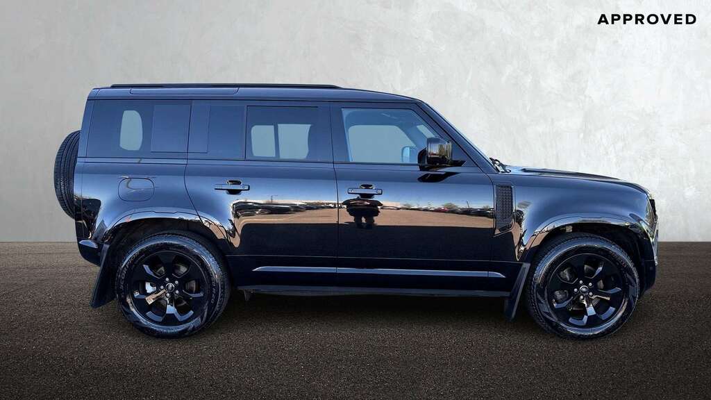 Land Rover Defender 110 3.0 D250 X-dynamic Se 110 2024 YR74XRY Black #5