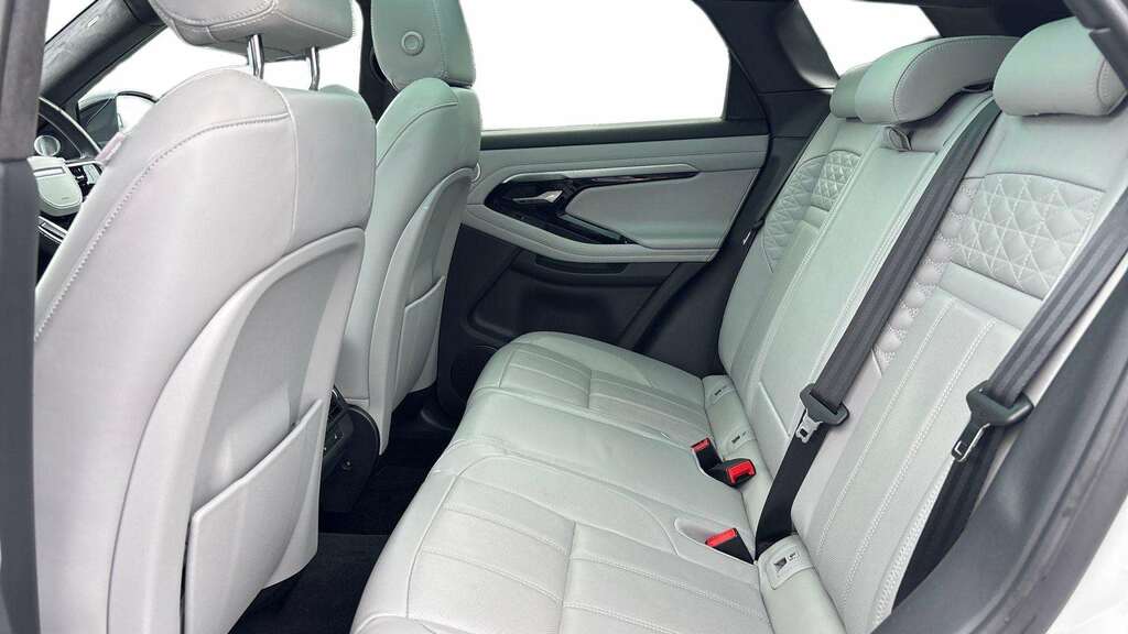 Land Rover Range Rover Evoque 1.5 P300e 2022 MA22UBW White #4