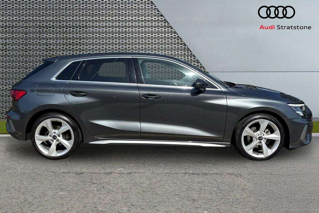 Audi A3 35 Tfsi S Line 2023 LT73MPV Grey #4