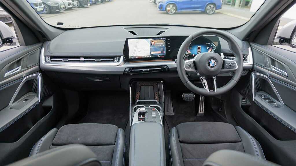 BMW X1 Sdrive 18D M Sport Step 2025 YB25OJY Silver #3