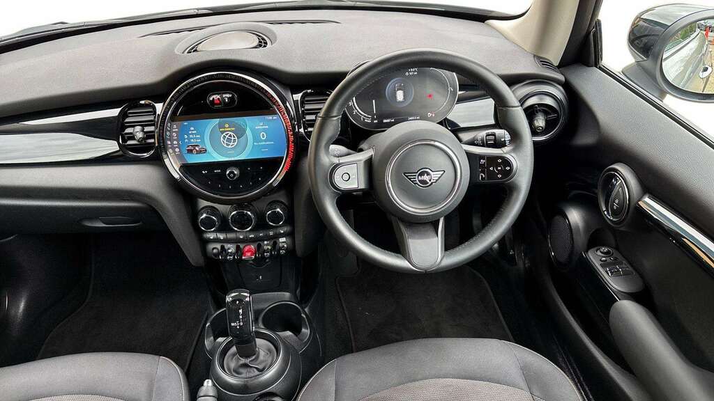 Mini Hatch 1.5 Cooper Classic 2023 GJ73NVX Silver #6