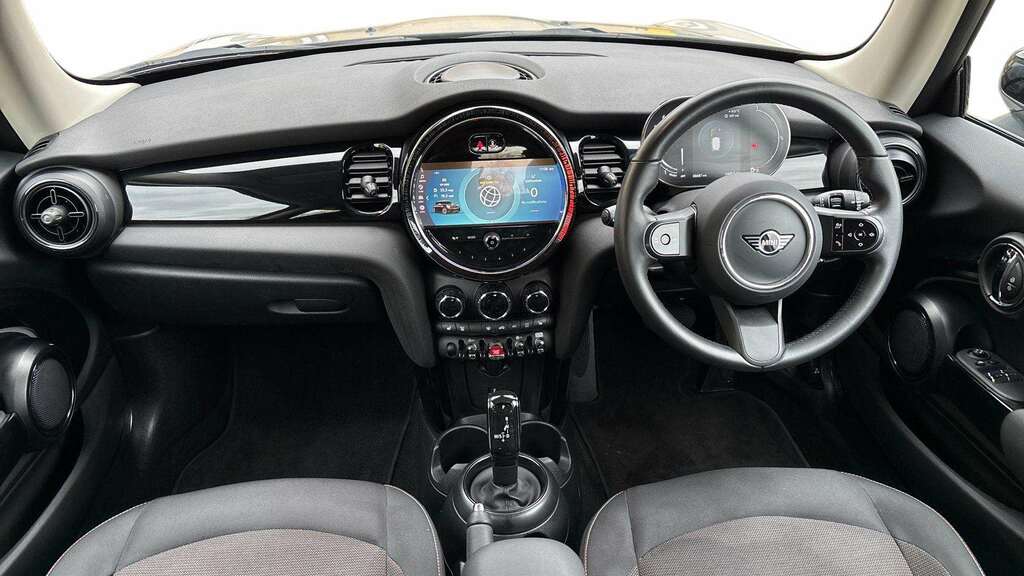 Mini Hatch 1.5 Cooper Classic 2023 GJ73NVX Silver #5