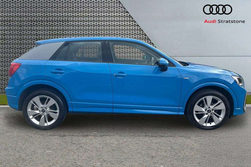 Audi Q2 35 Tfsi S Line S Tronic 2021 BC21PXP Blue #4