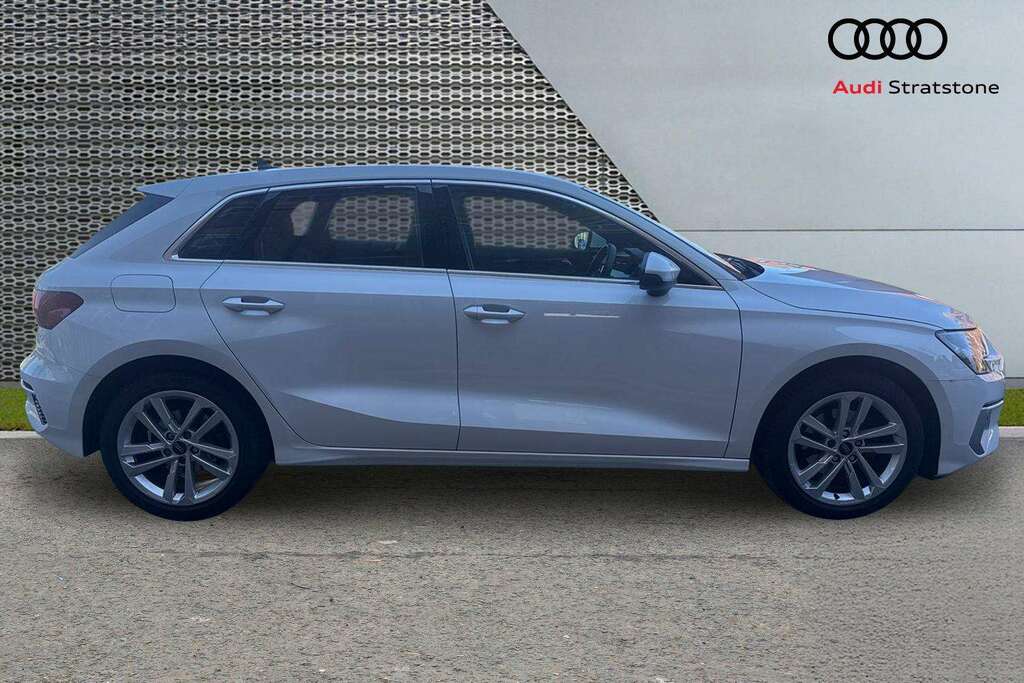 Audi A3 35 Tfsi Sport 2024 BA24YDH White #3