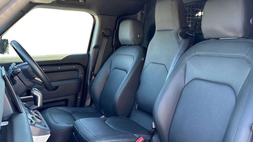 Land Rover Defender 110 3.0 D250 Hard Top S 3 Seat 2024 FJ74XLL Black #4