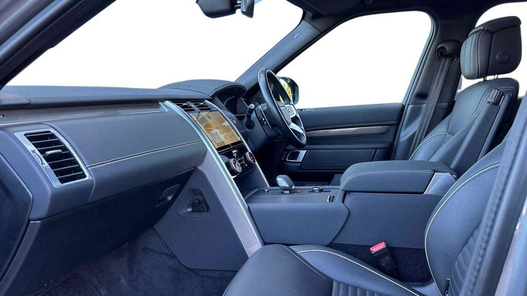 Land Rover Discovery 3.0 D300 Metropolitan Edition 2023 KO23HFH Grey #3