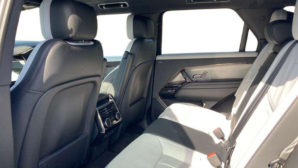 Land Rover Range Rover Sport 3.0 P460e Dynamic Se 2024 KR74NGX Grey #4