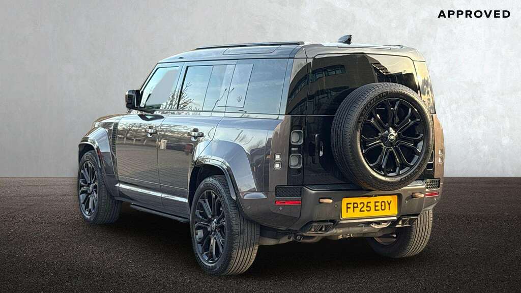 Land Rover Defender 110 4.4 P635 Octa 110 2025 FP25EOY Grey #2