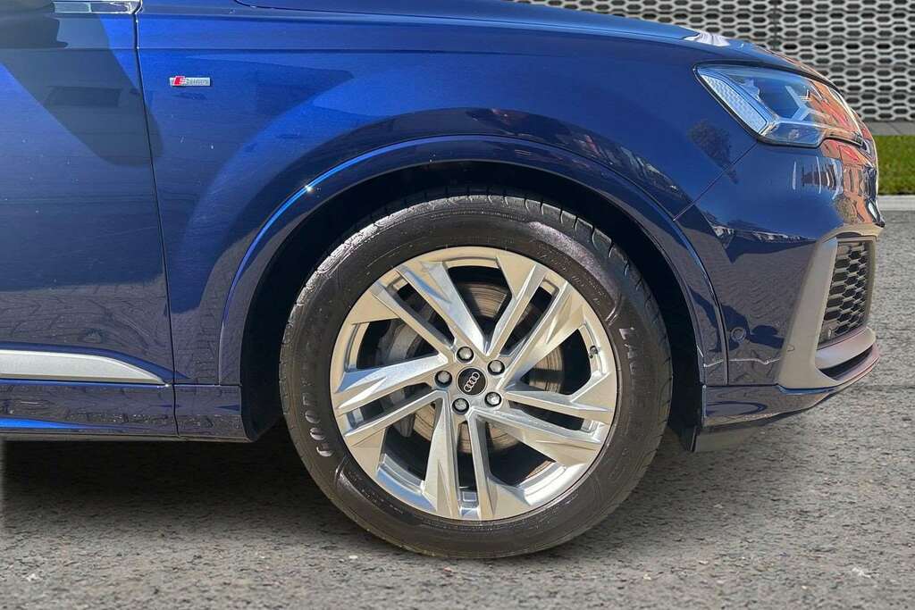Audi Q7 55 Tfsi Quattro S Line Tiptronic 2022 KR22OWU Blue #4