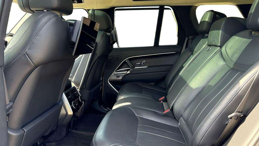 Land Rover Range Rover 4.4 P530 V8 First Edition 2023 YC23SFZ Black #4
