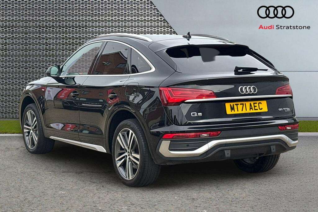 Audi Q5 55 Tfsi E Quattro Competition S Tronic 2021 MT71AEC Black #3