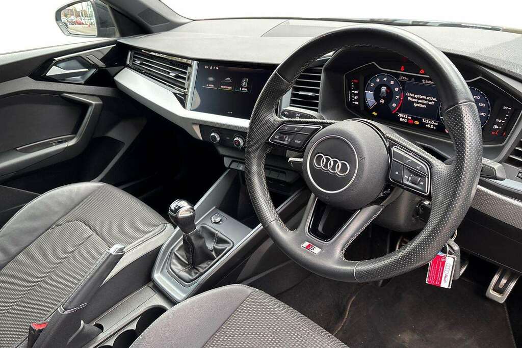 Audi A1 25 Tfsi S Line 2024 MM24XOJ Black #6