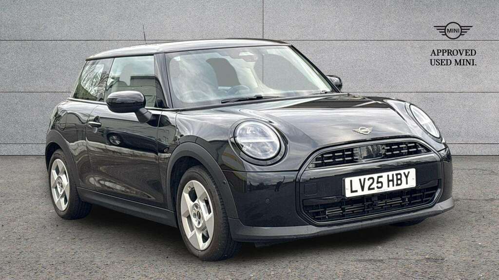 Mini Hatch 1.5 C Classic 2025 Black