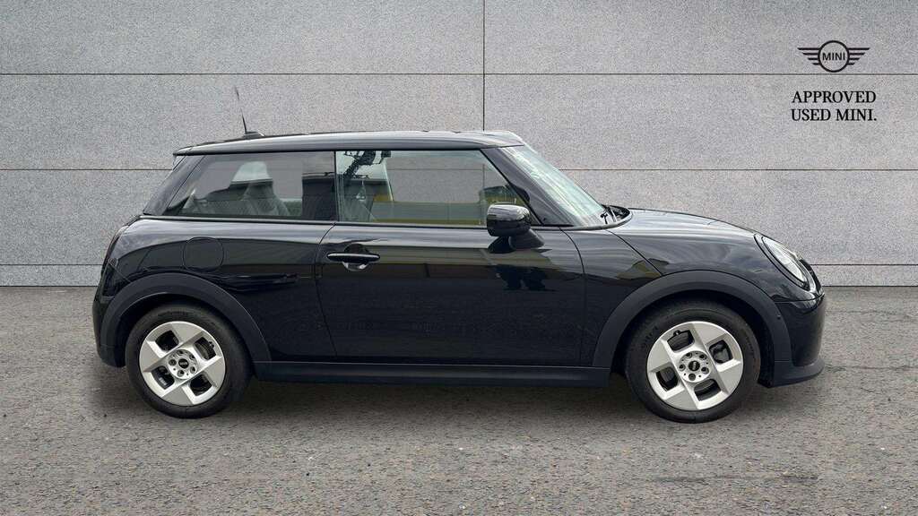 Mini Hatch 1.5 C Classic 2025 LV25HBY Black #3
