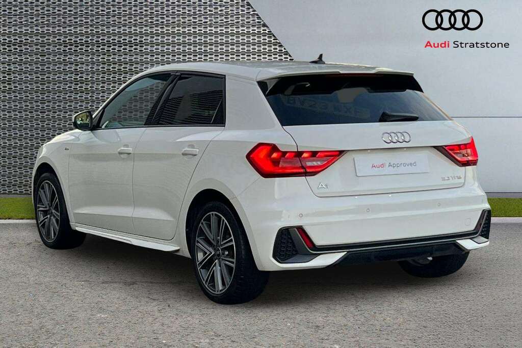 Audi A1 30 Tfsi S Line S Tronic 2024 BA74LGK White #3
