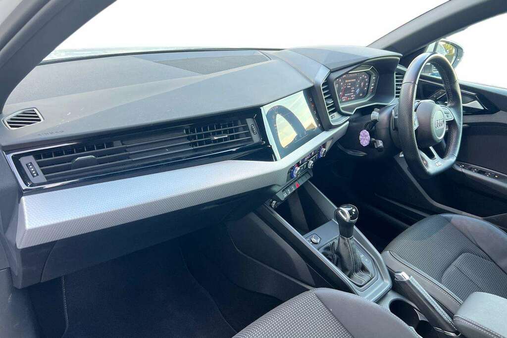 Audi A1 30 Tfsi S Line S Tronic 2024 BA74LGK White #2