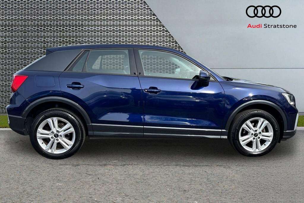 Audi Q2 35 Tfsi Sport S Tronic 2024 DW24HGZ Blue #4