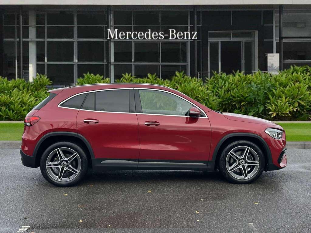 Mercedes-Benz GLA Class 180 Amg Line Premium 2021 PXZ6409 Red #4