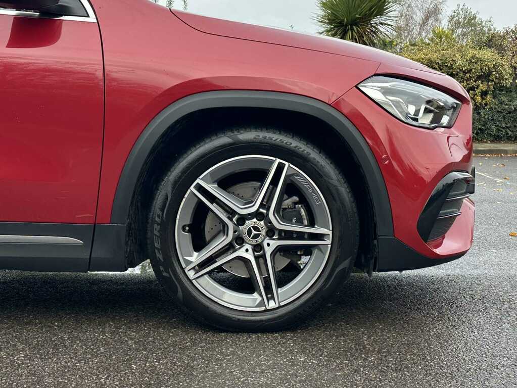 Mercedes-Benz GLA Class 180 Amg Line Premium 2021 PXZ6409 Red #3