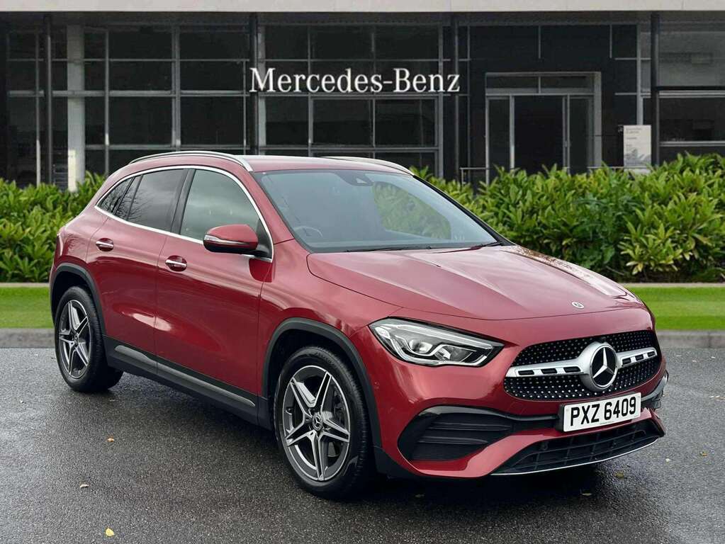 Mercedes-Benz GLA Class 180 Amg Line Premium 2021 Red