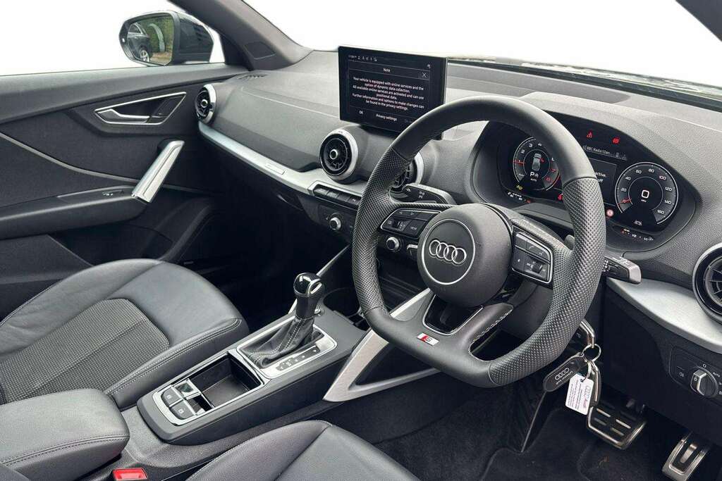 Audi Q2 35 Tfsi Black Edition S Tronic 2024 FG74EAP Black #6