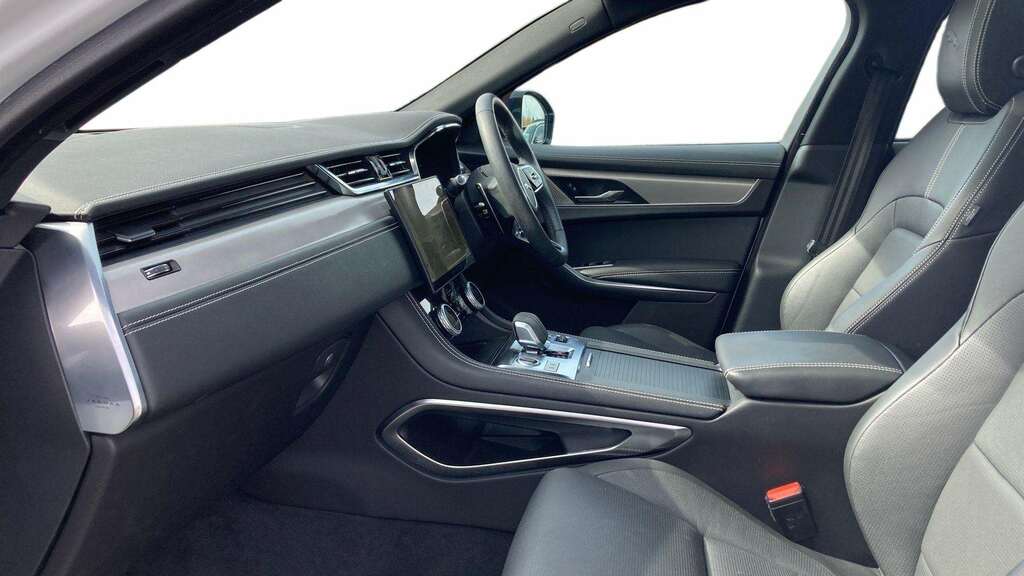 Jaguar F-Pace 2.0 D200 R-dynamic Se Black Awd 2024 SB24HRW White #3