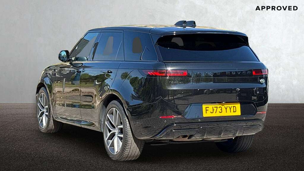Land Rover Range Rover Sport 3.0 D300 Dynamic Se 2023 FJ73YYD Black #2