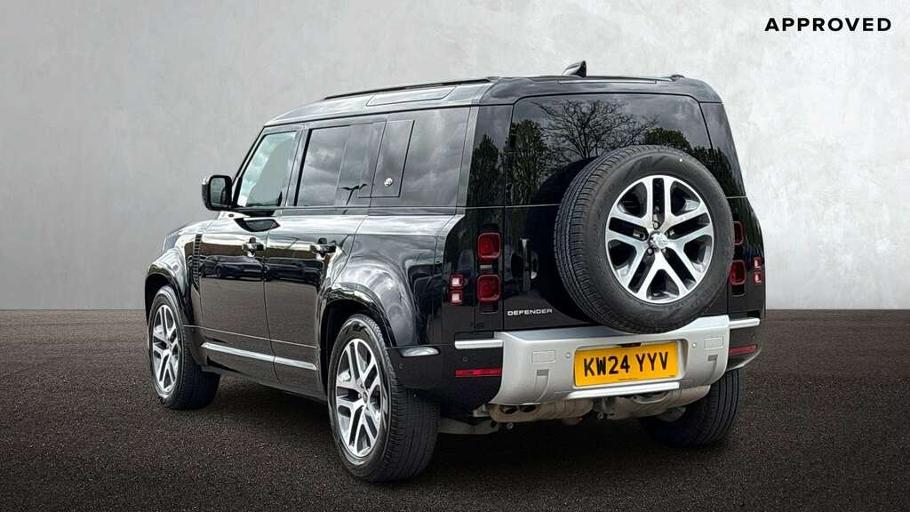 Land Rover Defender 110 3.0 D250 Xs Edition 110 2024 KW24YYV Black #2