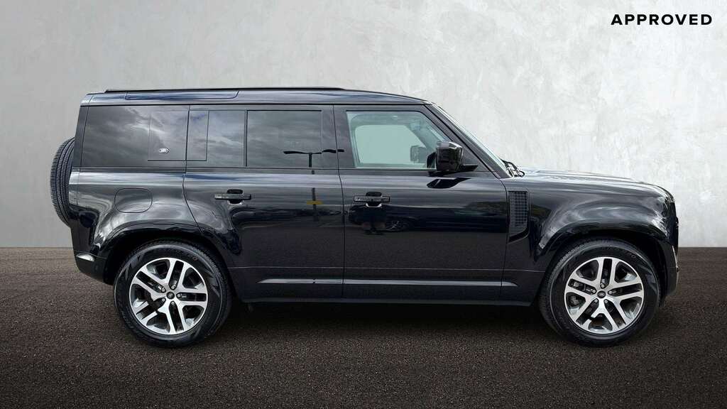 Land Rover Defender 110 3.0 D250 Xs Edition 110 2024 KW24YYV Black #5
