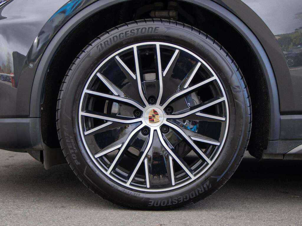 Porsche Macan 300Kw 4 100Kwh 2025 AK74OJW Grey #3