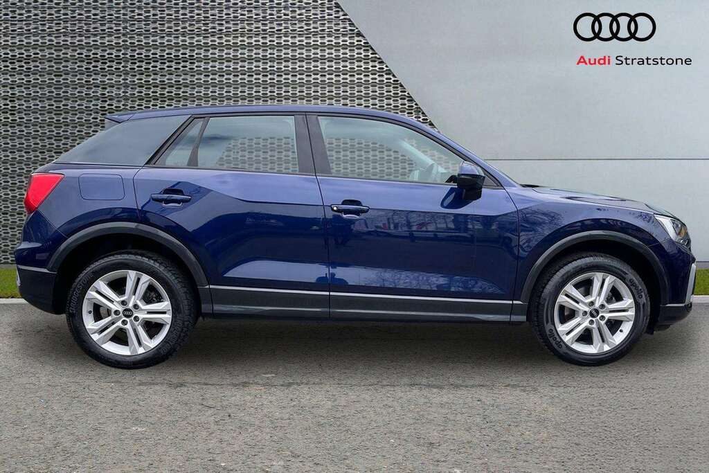 Audi Q2 30 Tfsi Sport 2022 RE22HWO Blue #4