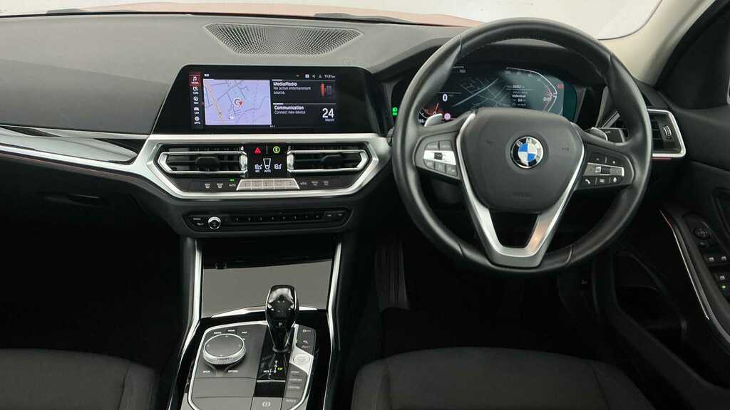 BMW 3 Series 320I Xdrive Se Pro Step 2021 YO71DHL Red #5