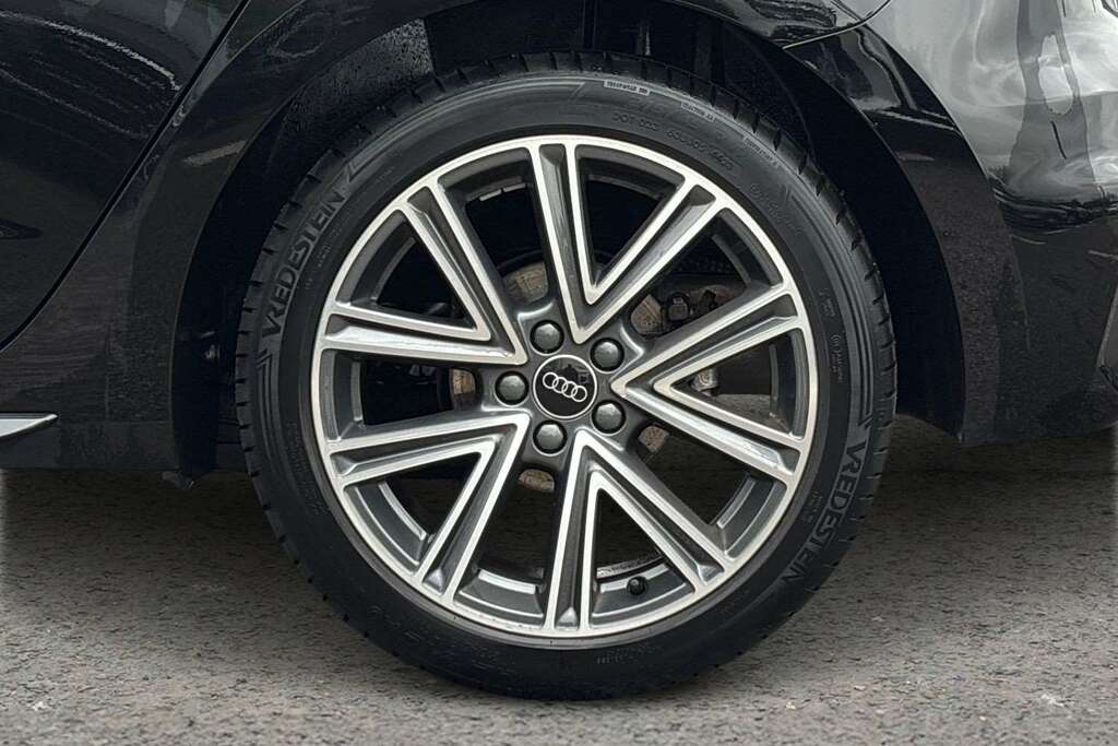 Audi A1 35 Tfsi S Line S Tronic 2024 MJ24HSX Black #4
