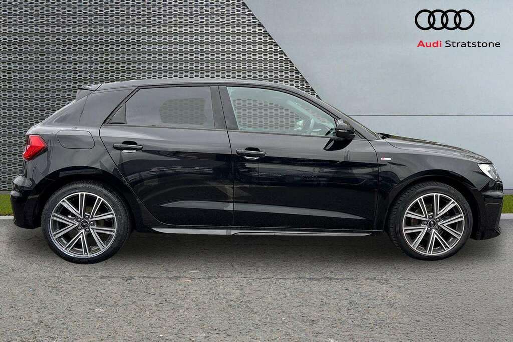 Audi A1 35 Tfsi S Line S Tronic 2024 MJ24HSX Black #3