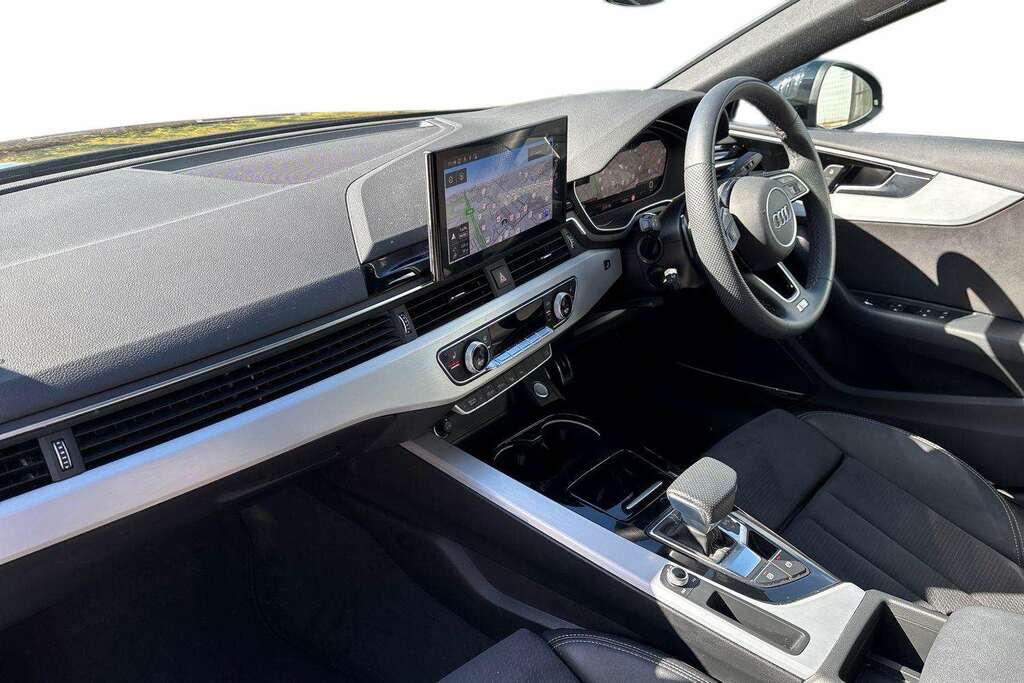 Audi A5 35 Tfsi S Line S Tronic 2024 MK24FHD Black #2