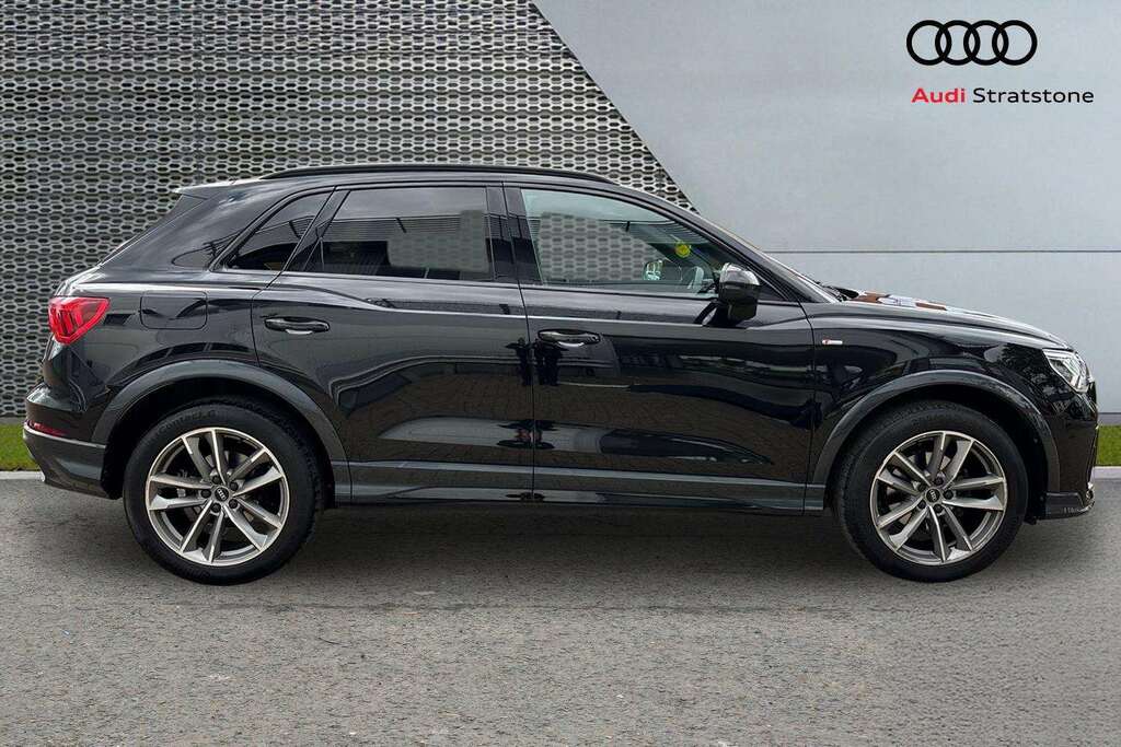 Audi Q3 35 Tfsi Black Edition S Tronic 2023 BG23FXF Black #4