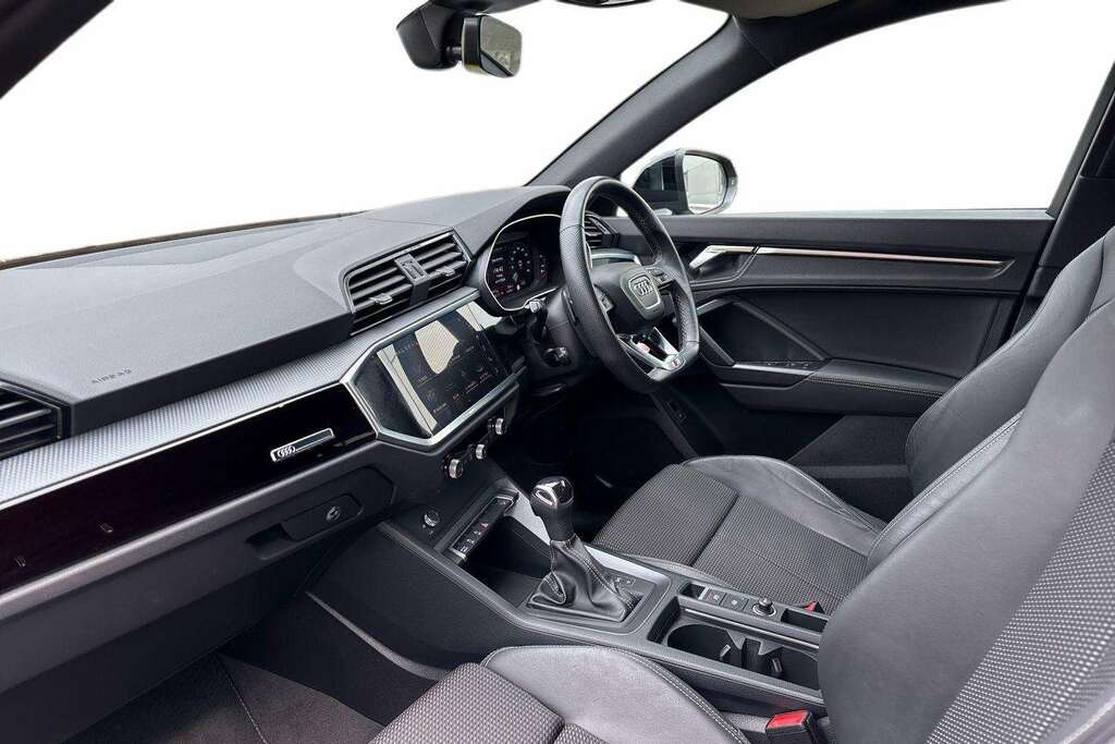 Audi Q3 35 Tfsi Black Edition S Tronic 2023 BG23FXF Black #2