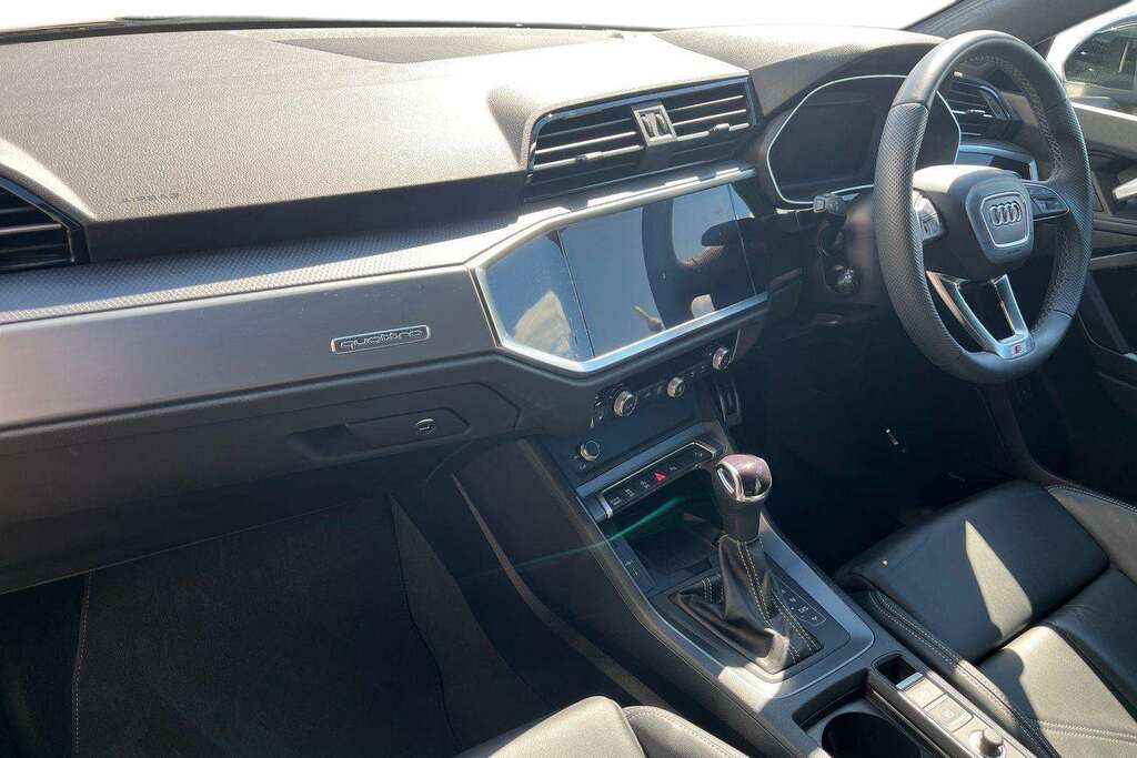 Audi Q3 40 Tfsi Quattro S Line S Tronic Leather 2024 DC24FPL Black #2
