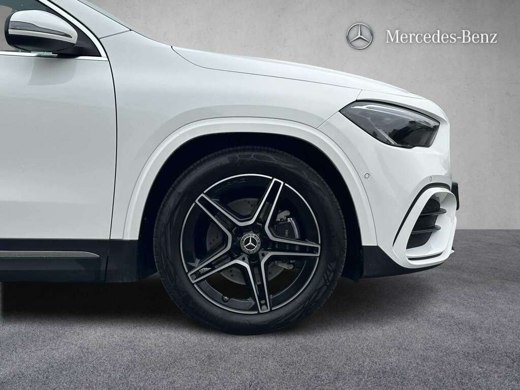 Mercedes-Benz GLA Class 200 Amg Line Executive 2026 YJ26WSF White #3